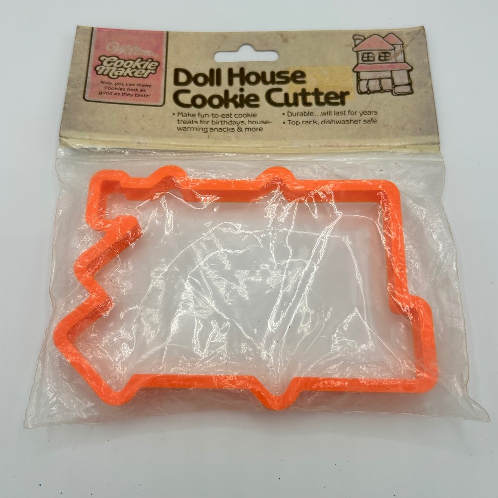 Vintage 1984 Wilton Doll House Cookie Cutter Orange Plastic 2304-131 New Sealed